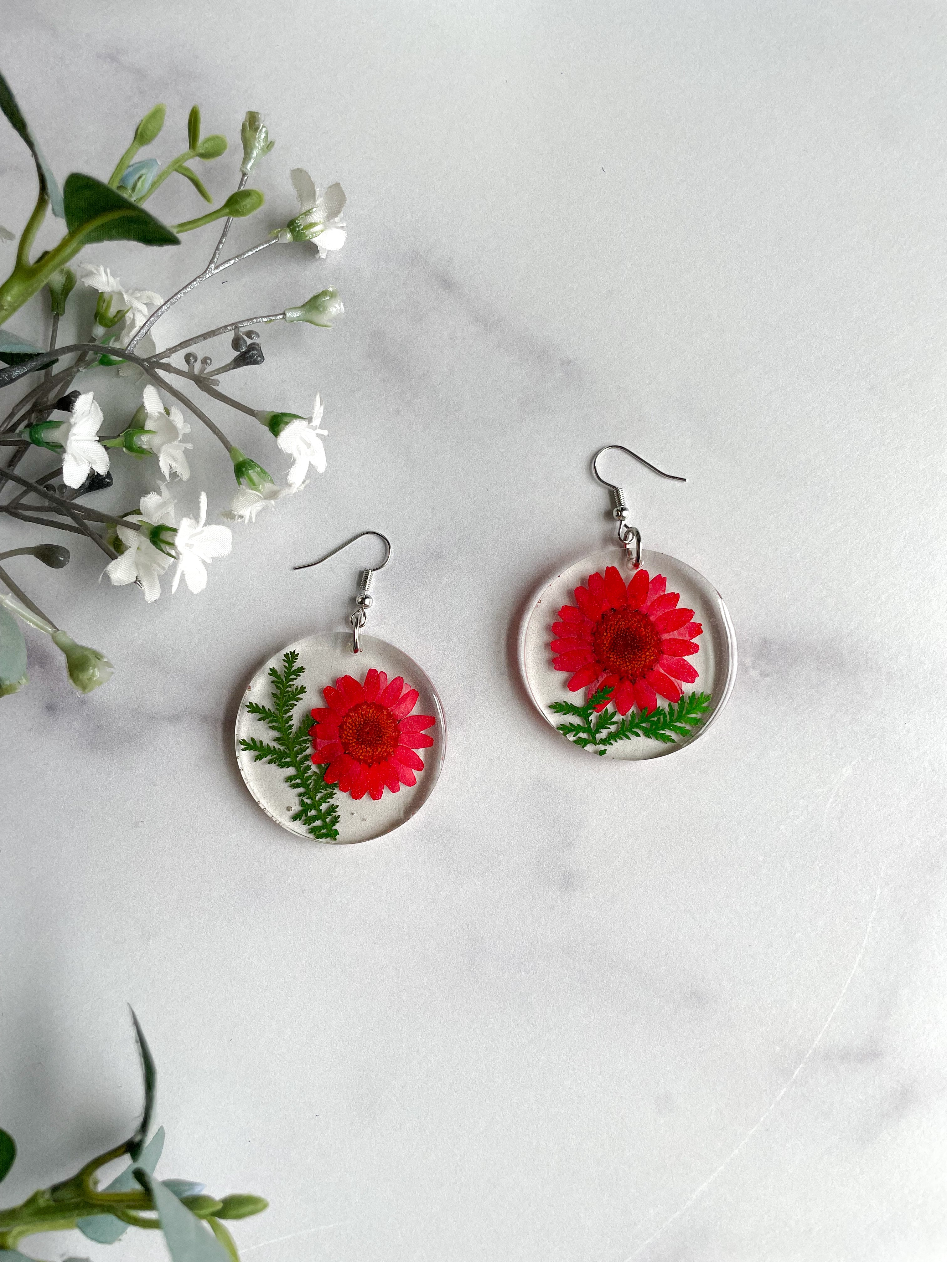 Handmade Red Flower Resin Earrings – Real Pressed Floral Jewelry Handmade Red Flower Resin Earrings – Real Pressed Floral Jewelry