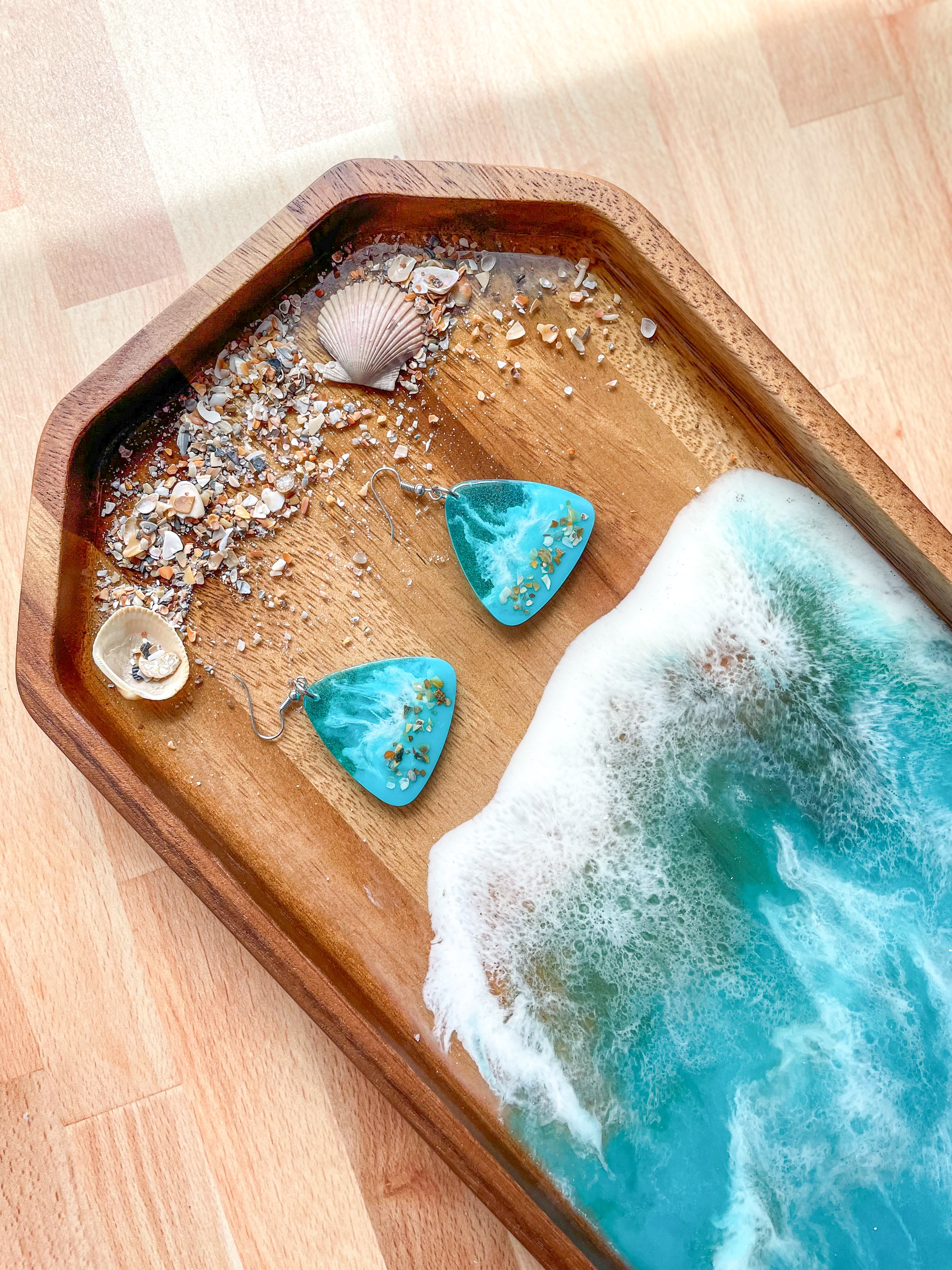 Triangle Ocean-Inspired Resin Earrings with Real Shells Triangle Ocean-Inspired Resin Earrings with Real Shells