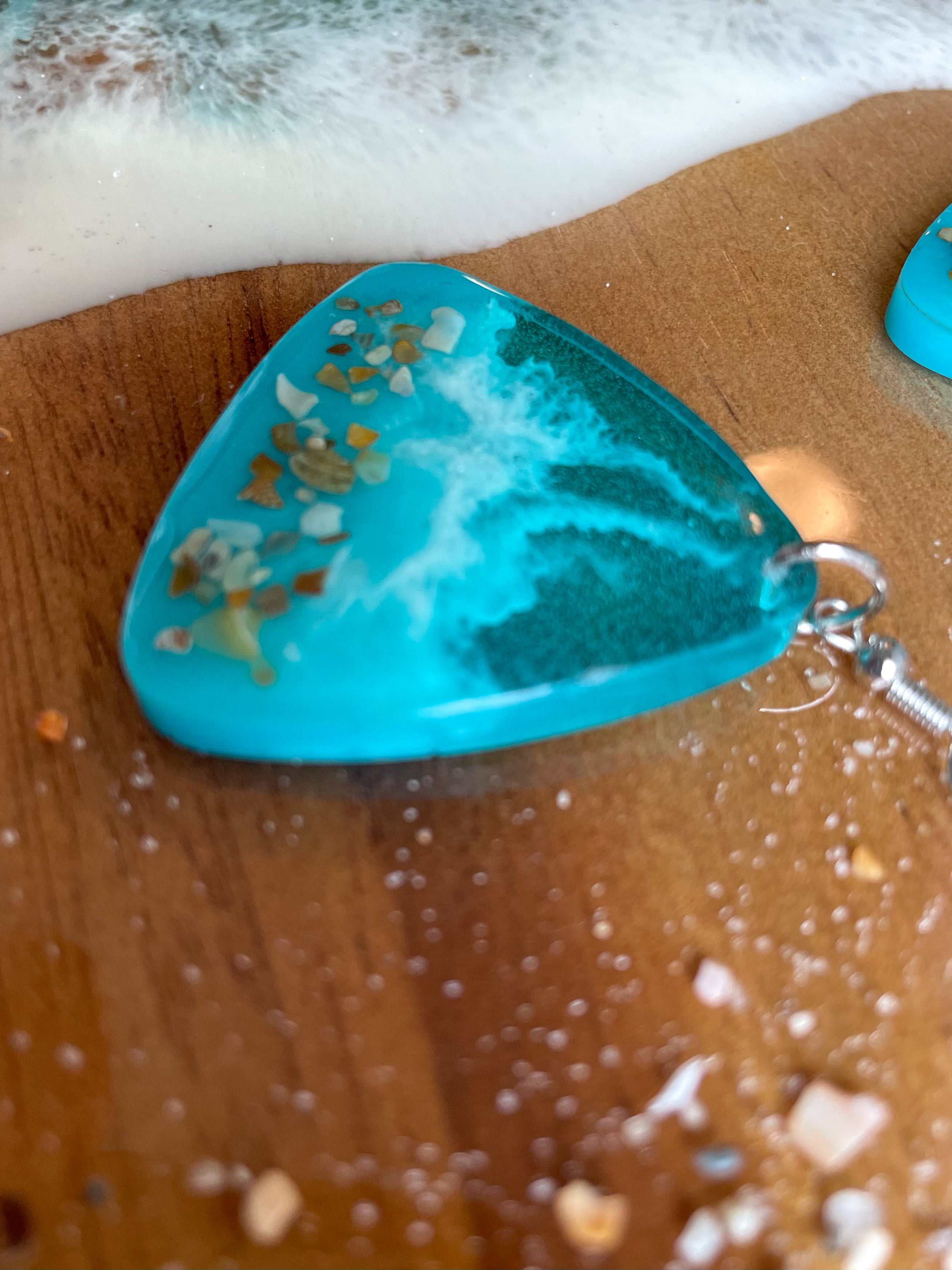 Triangle Ocean-Inspired Resin Earrings with Real Shells Triangle Ocean-Inspired Resin Earrings with Real Shells