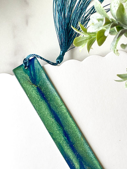 Peacock Green, Blue & Red Pearlescent-1x Resin Bookmark – With Tassel