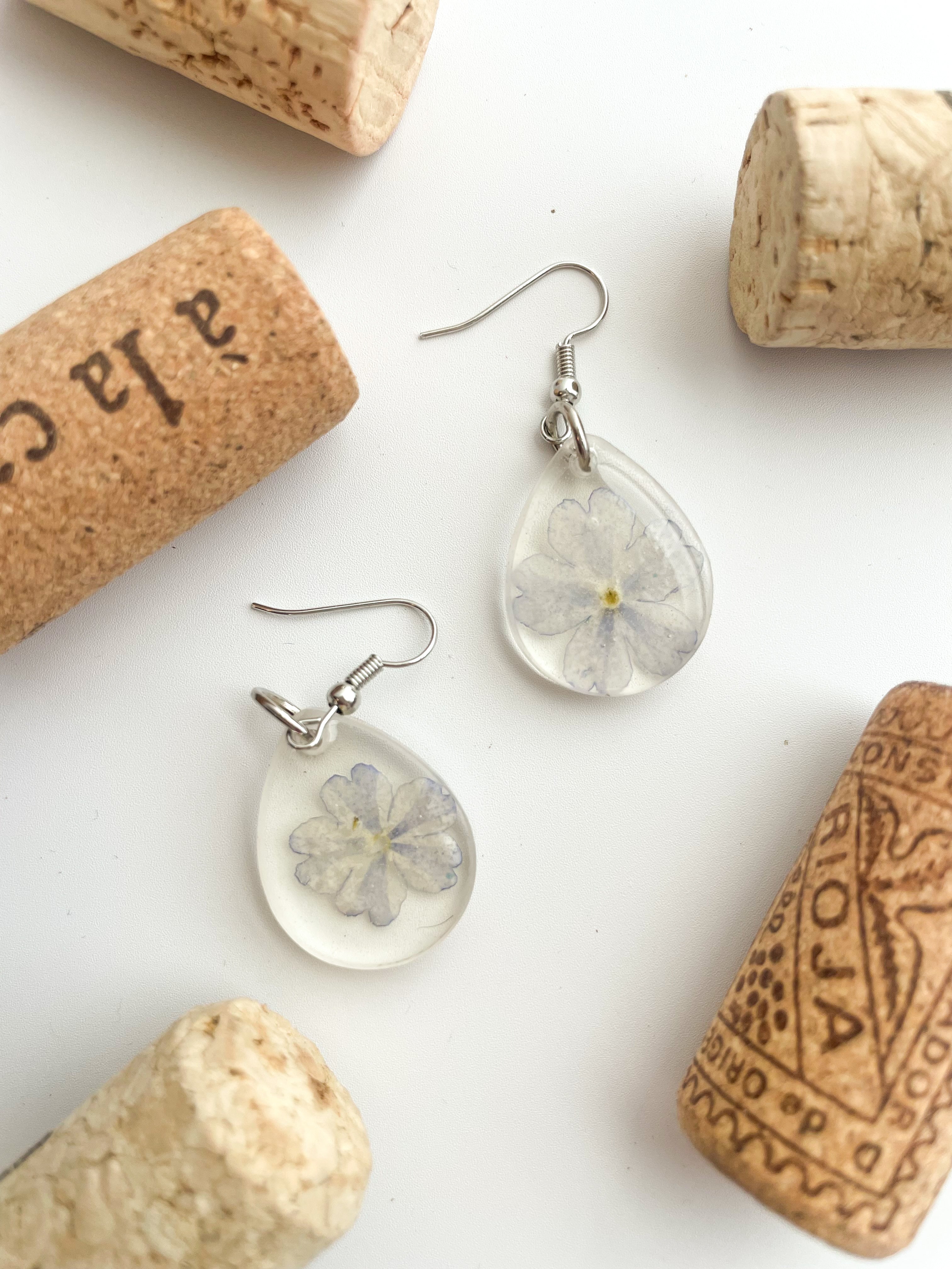 Mini Teardrop Lavender Resin Earrings Mini Teardrop Lavender Resin Earrings