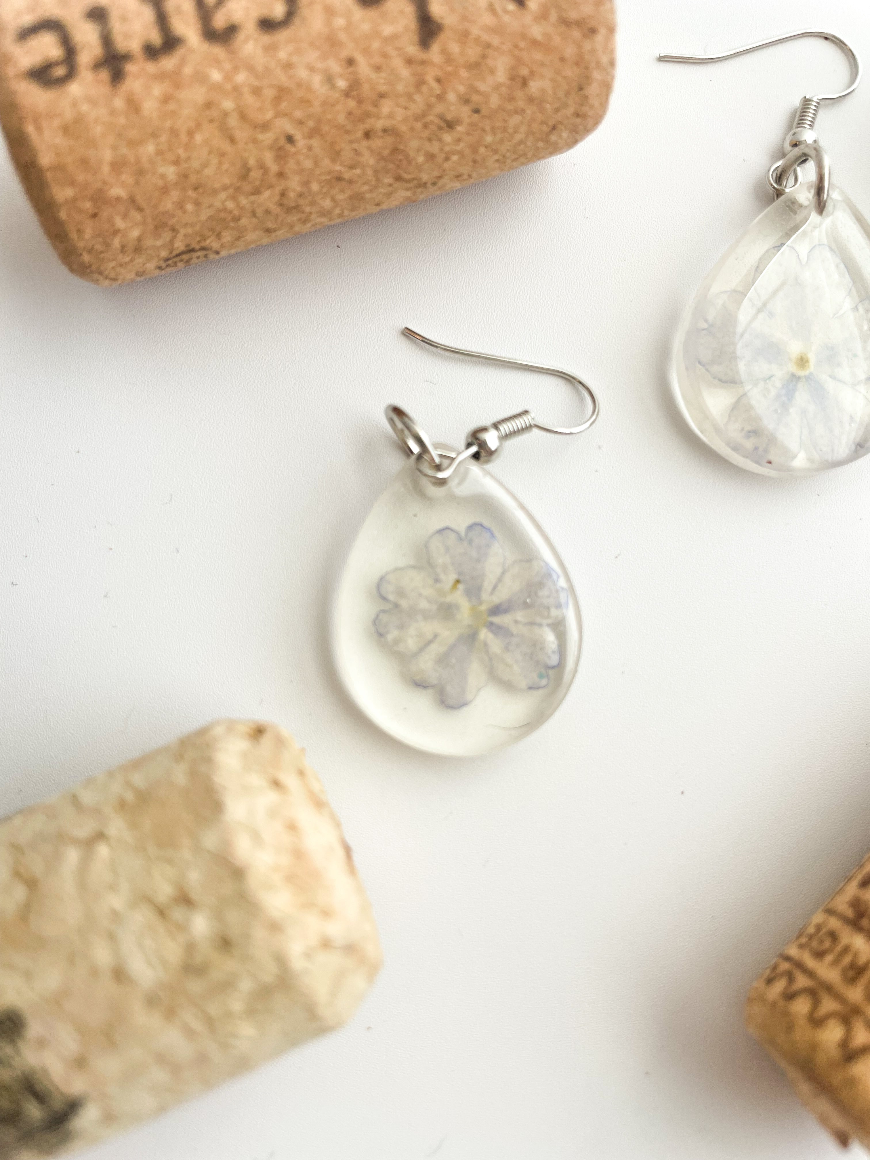 Mini Teardrop Lavender Resin Earrings Mini Teardrop Lavender Resin Earrings
