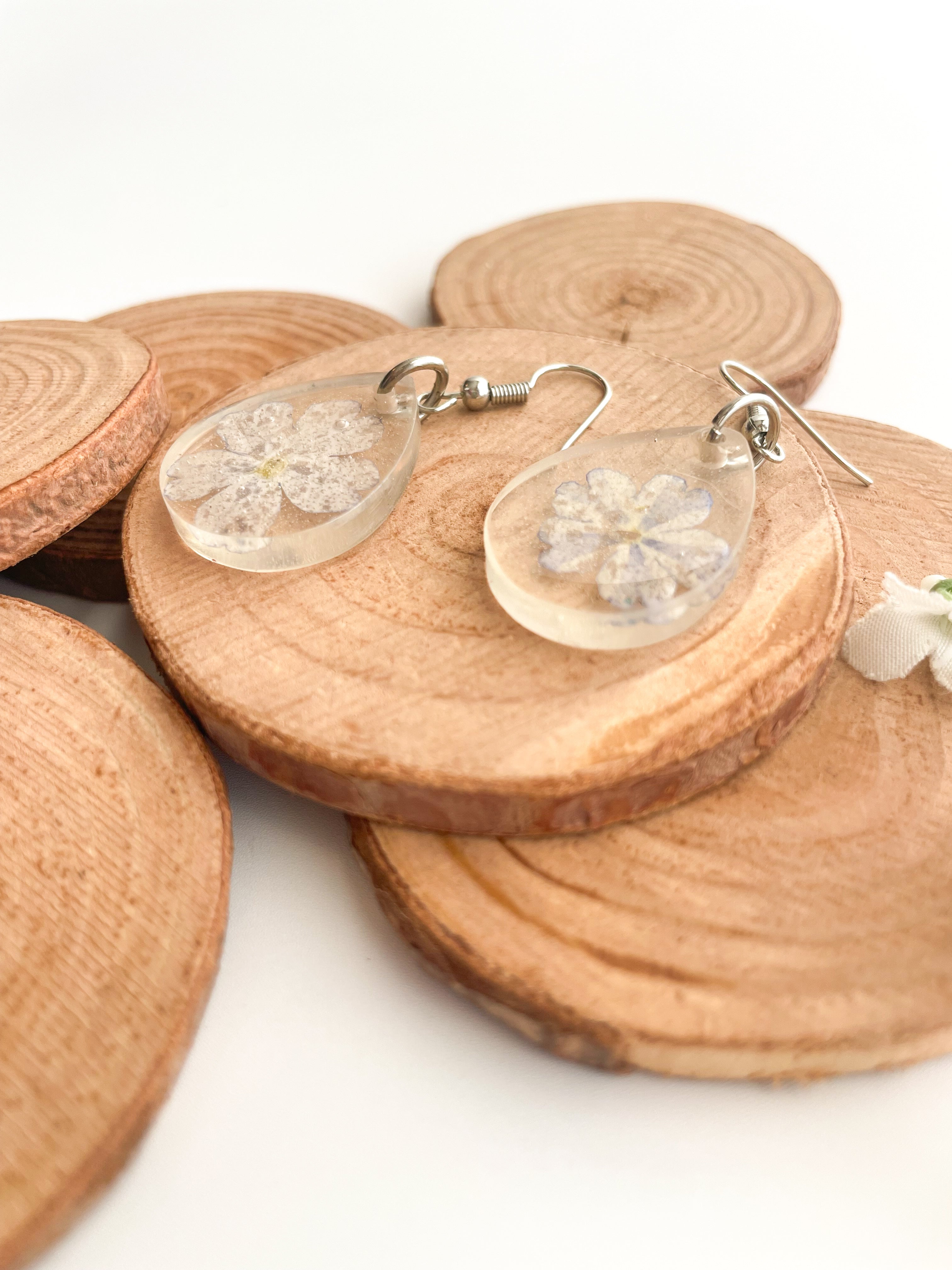 Mini Teardrop Lavender Resin Earrings Mini Teardrop Lavender Resin Earrings