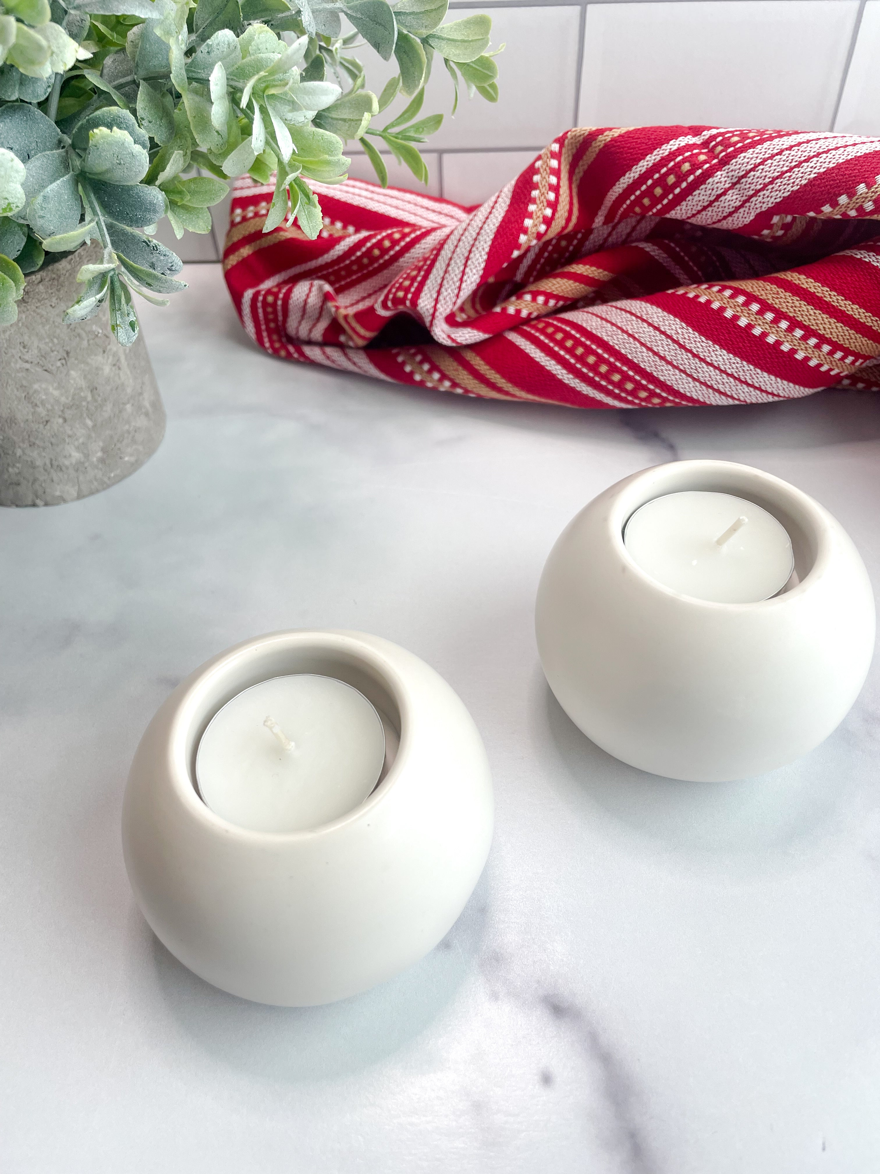 White Stone Tealight Holder