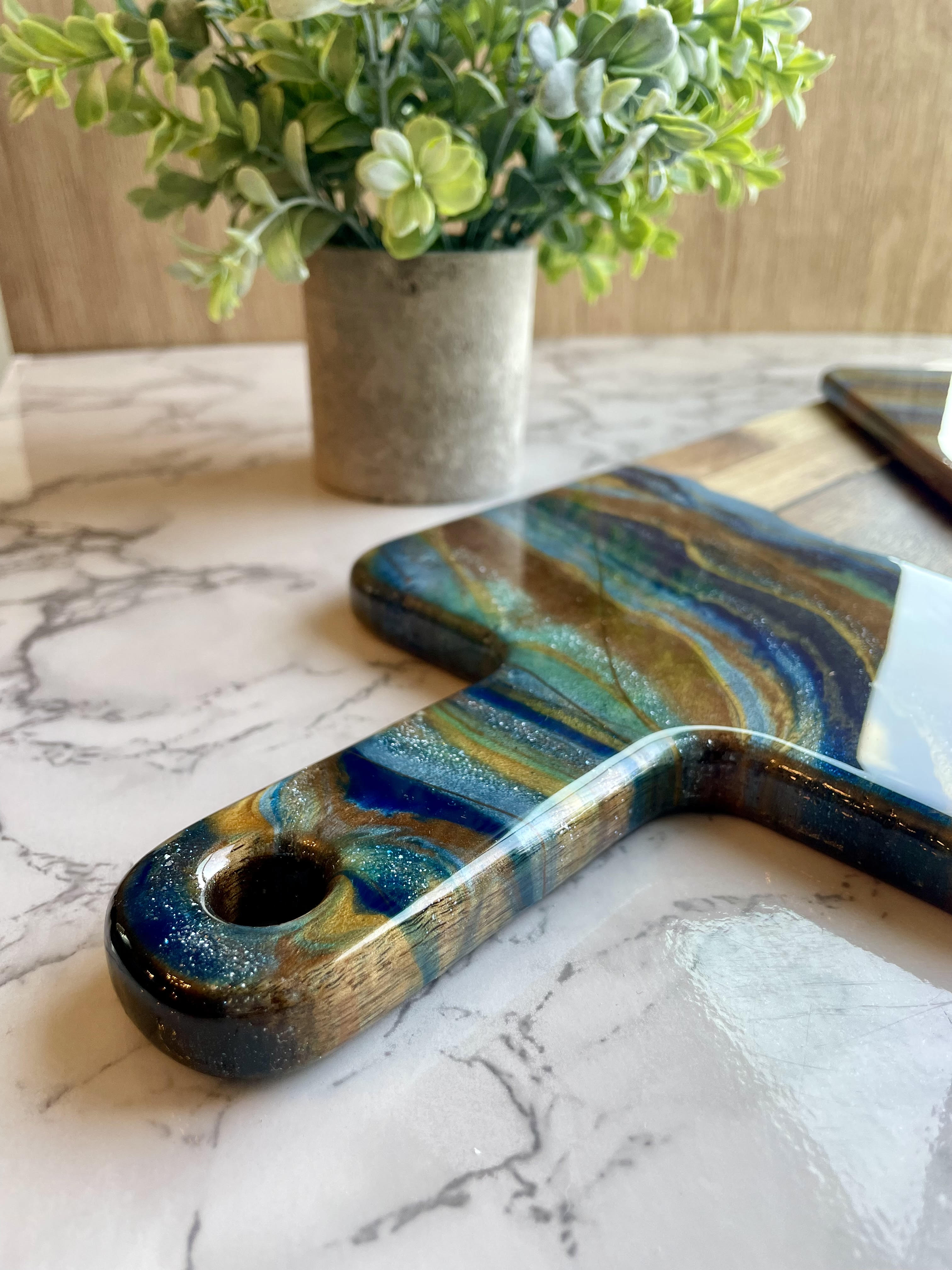 Blue and Brown Charcuterie Cheese Cutting Board Set